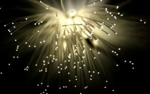 Фахівці змогли передати дані по оптоволокну на швидкості 2 Тбіт / с