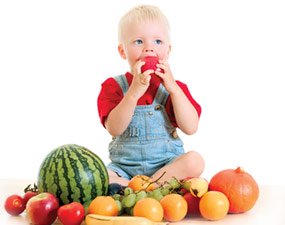 Вчені з'ясували, як можна привчити дитину до корисних продуктів