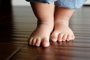 Перші кроки впливають на майбутнє дитини